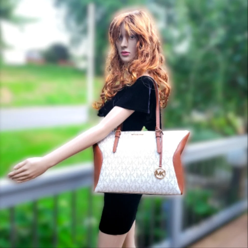 🔥SOLD🔥🌺Michael Kors🌺 CORALINE Large Logo and Leather Tote Bag & Wallet - Picture 15 of 16